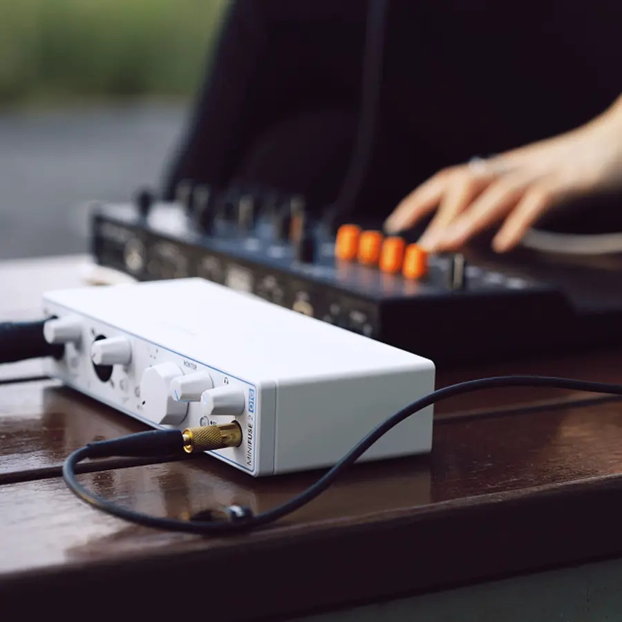 arturia-minifuse-2-otg-13600011-5