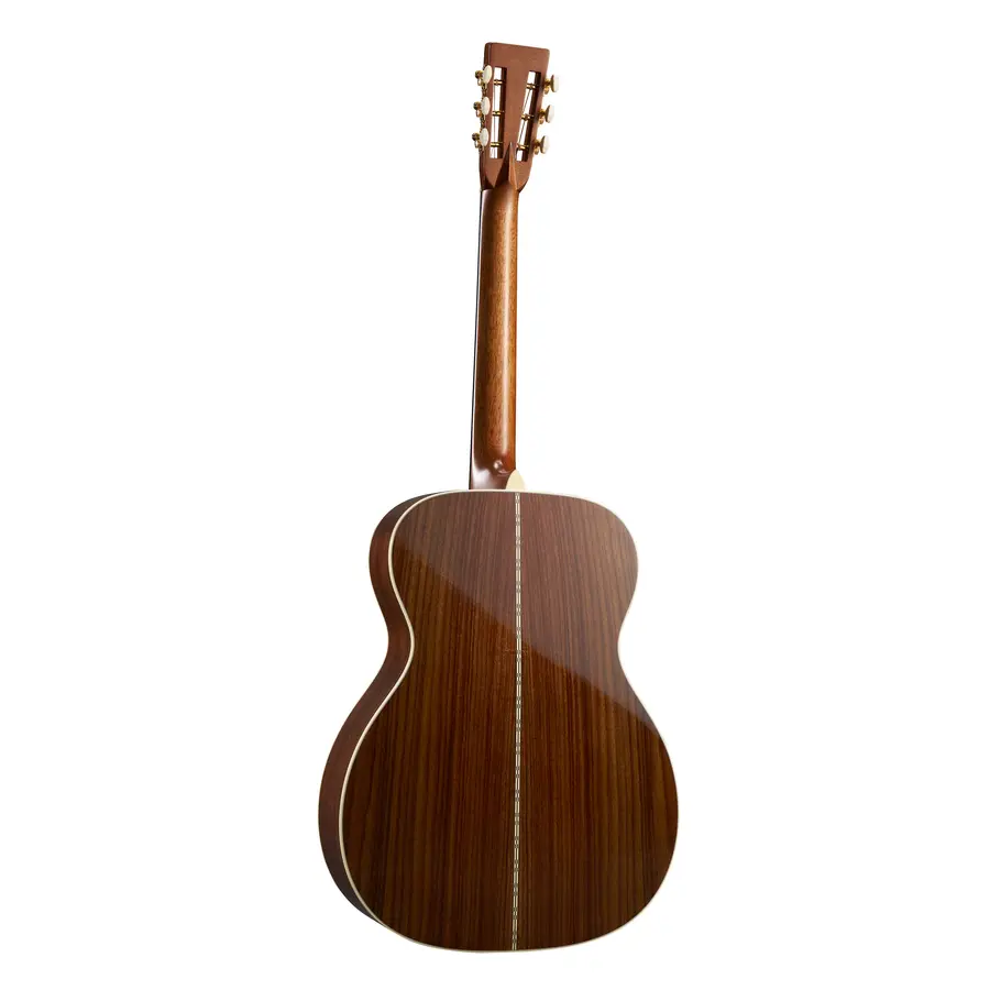 cf-martin-co-000-28-shawn-mendes-06601534-1