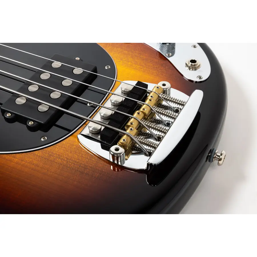 music-man-pino-palladino-stingray-79-burst-mm-29471p2001mbcr-5