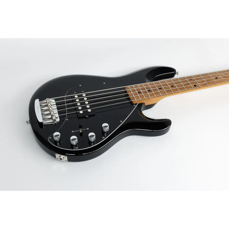 music-man-stingray-special-5-black-mm-207011001mbcr-3
