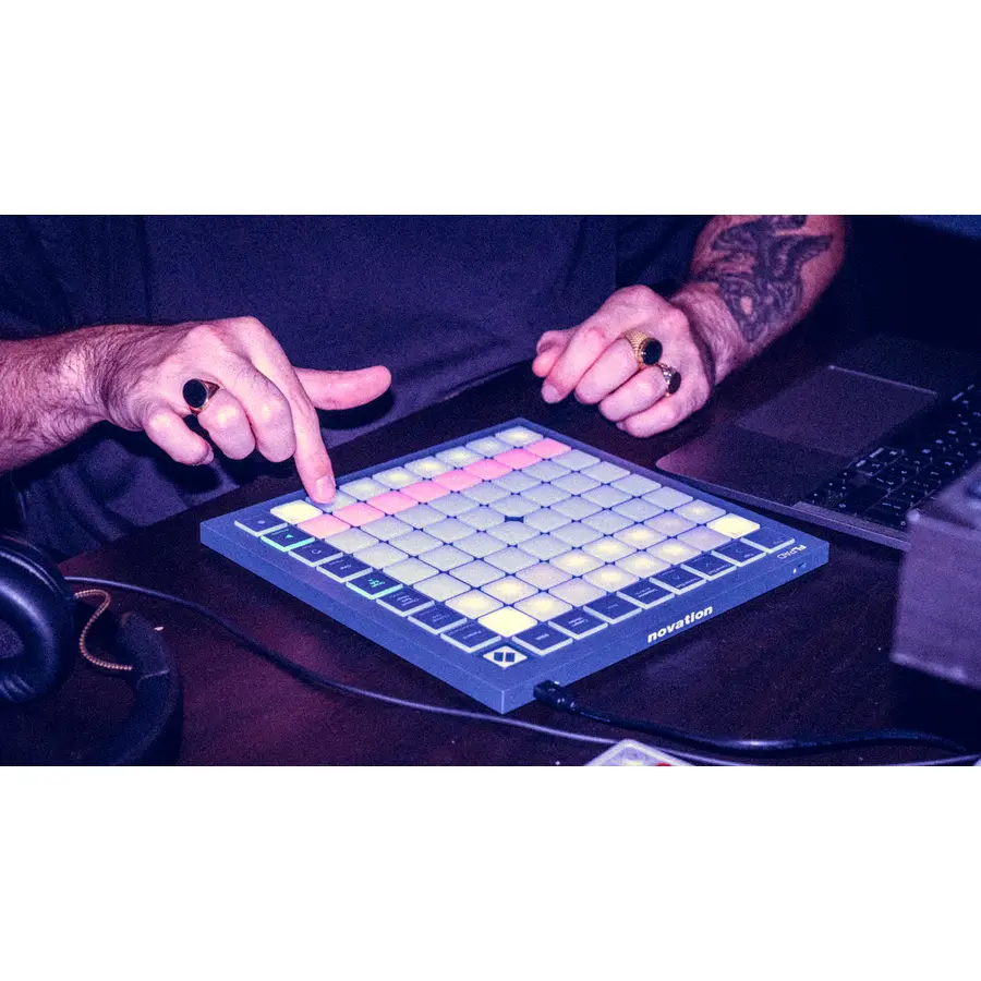 novation-flpad-14400053-7