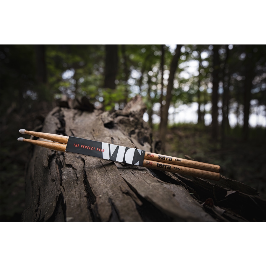 102-vic-firth-5btn-bacchette-american-classic-terra-13700030_4