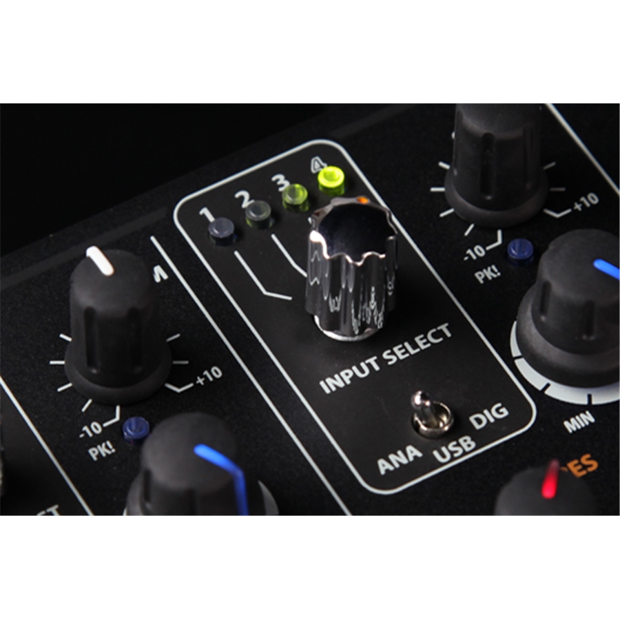 11-allen-heath-xone-db4-gal61900068_6