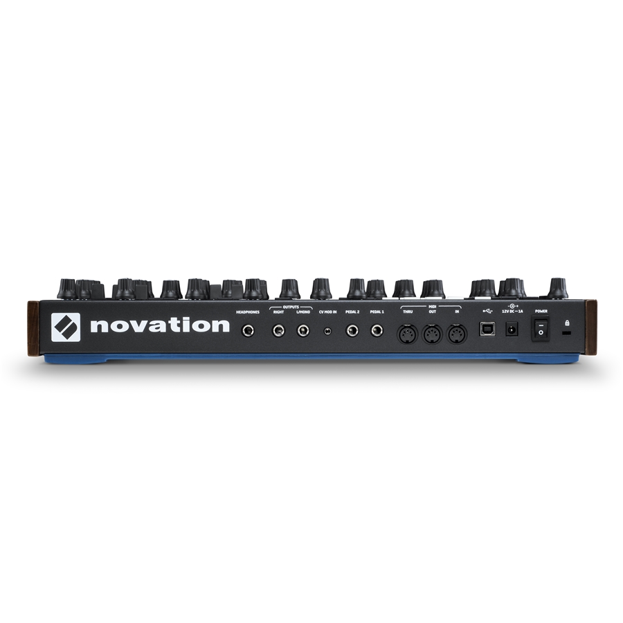 110-novation-peak-14400003_1