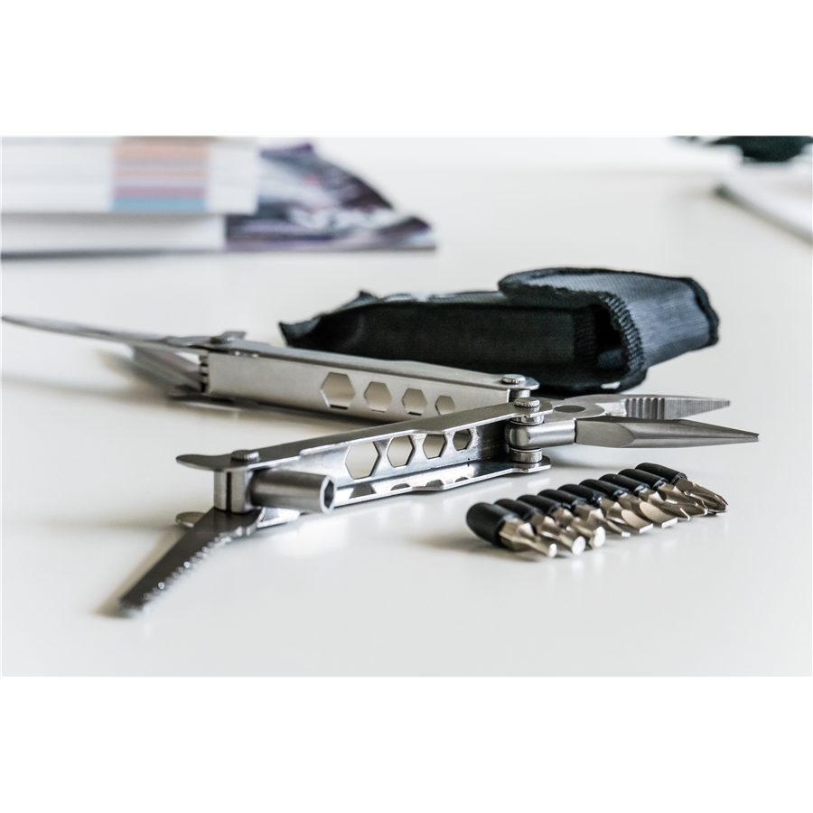 16-eko-guitars-multitool-06130047_3