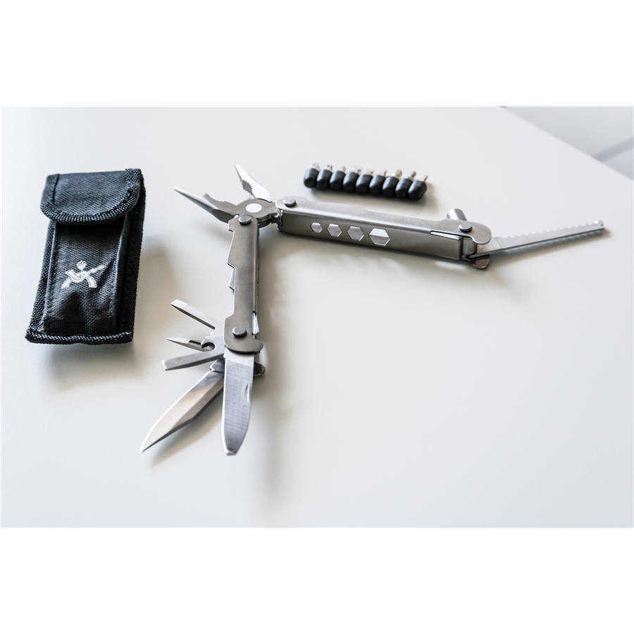 16-eko-guitars-multitool-06130047_5