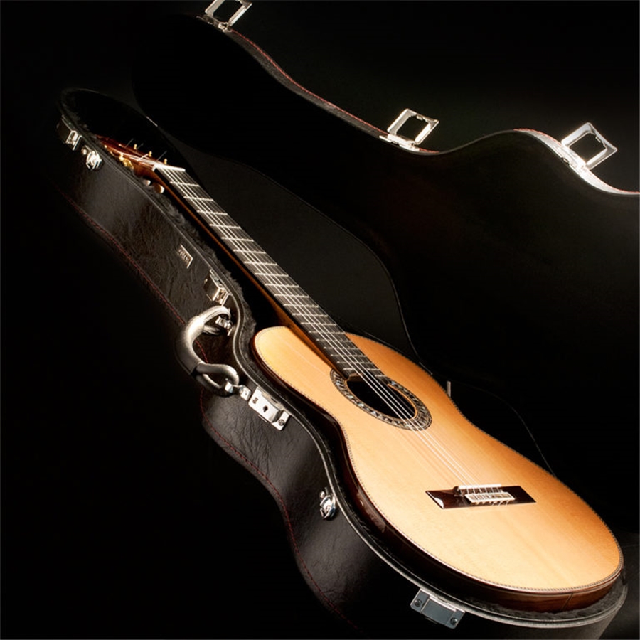 23-esteve-case-06191003_2