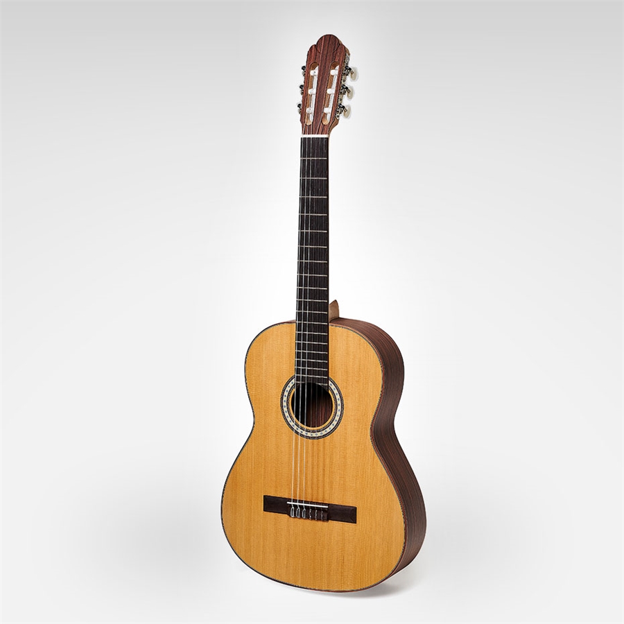 23-esteve-jucar-chitarra-classica-06190471_0