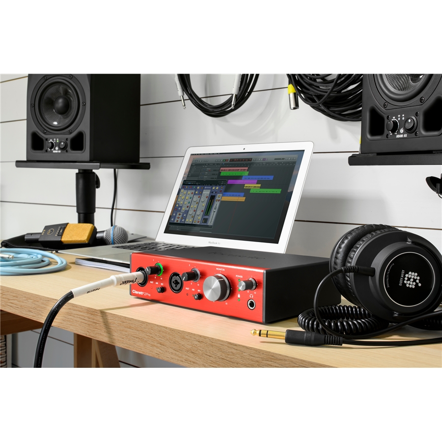 26-focusrite-clarett-2pre-gfo02001223_6