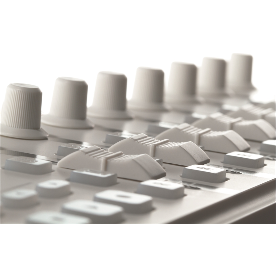 30-korg-nanokontrol2-c1280270084_2