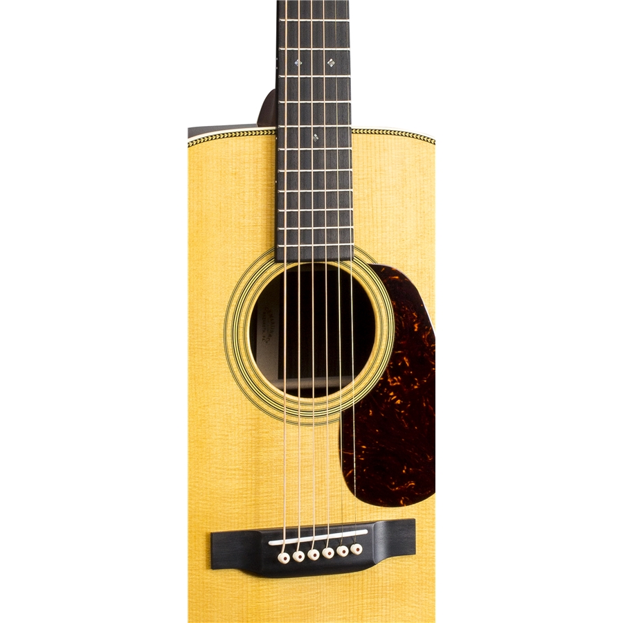 33-martin-co-00-28-reimagined-06600783_2