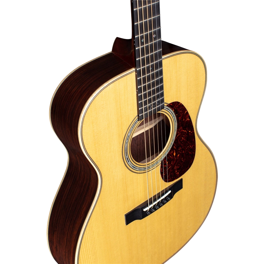 33-martin-co-00028-brooke-ligertwood-06600711_2