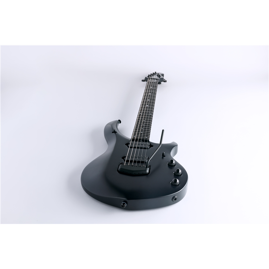 35-music-man-majesty-2019-stealth-black-mm-611665000csbm_2