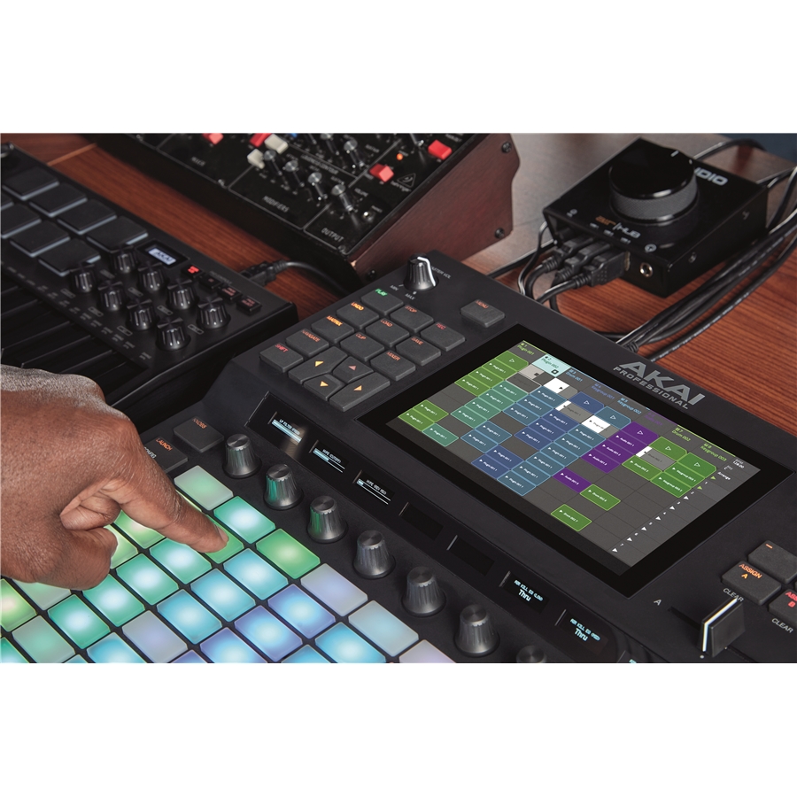 8-akai-professional-force-6020005090_1