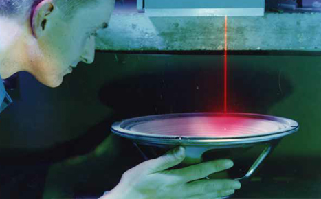 Paul Cork misura un G12 usando l'interferometria laser